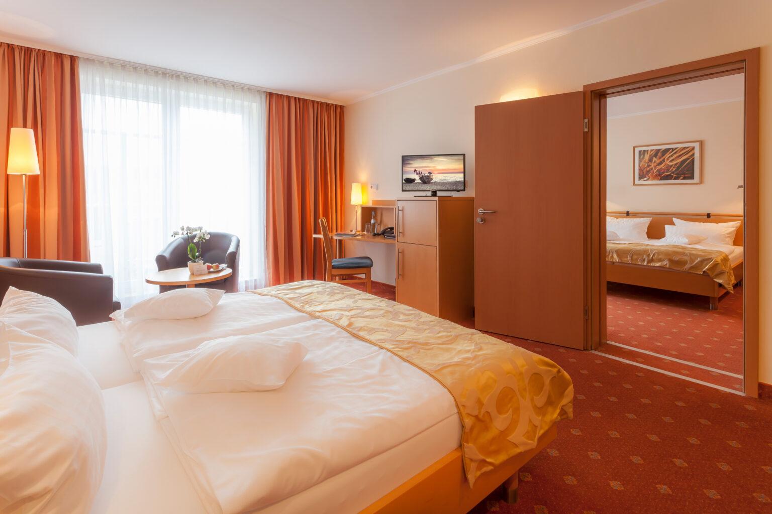 . Hotel Bernstein Rügen ✅ Wellnesshotel mit Ostsee Meerblick ⛱ mit Blick zur Seebrücke Ostseebad Sellin